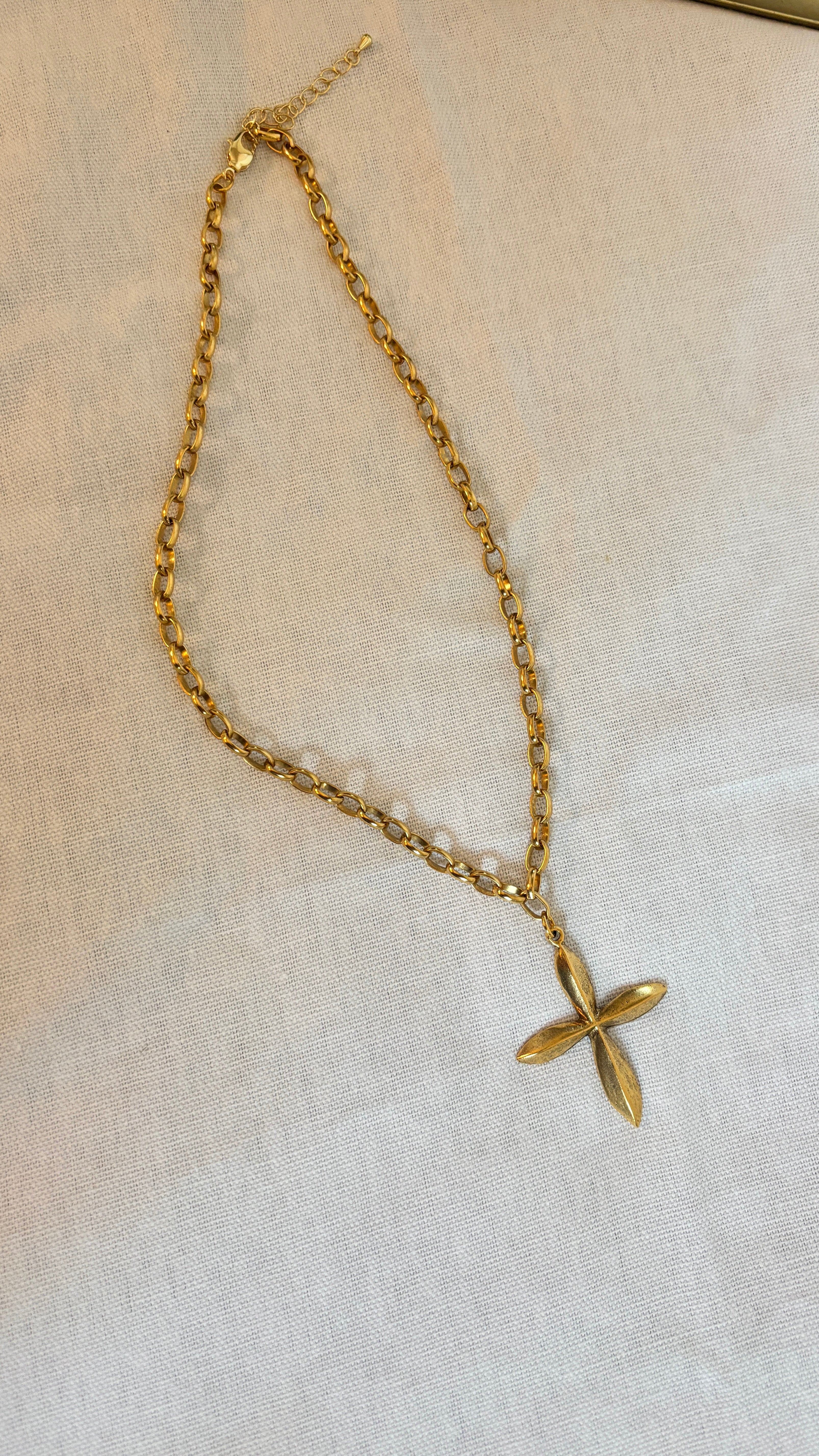 Dwell Necklace